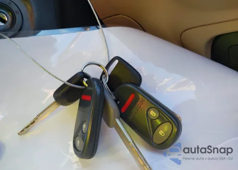 2004 Honda Civic Lx from USA, damaged, VIN 2HGES16504H566641